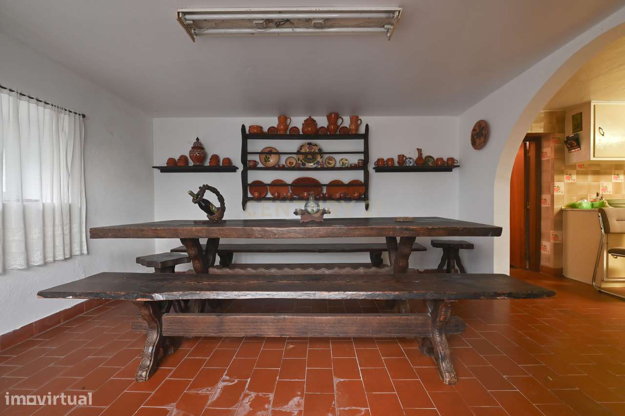 Oportunidade Única em Carnaxide | Terreno + Moradia com Elevado Potenc-28