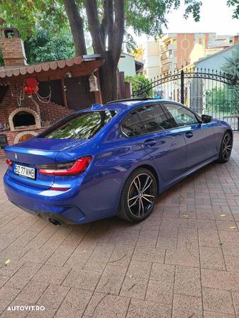 BMW Seria 3 320d Aut. xDrive Edition M Sport Shadow - 4