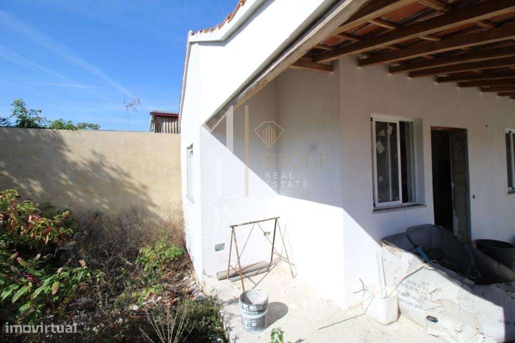 Moradia T3+1 no Troviscal – Totalmente Remodelada-12