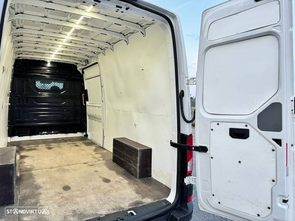 VW Crafter 35 2.0 TDI CD L4 - 31