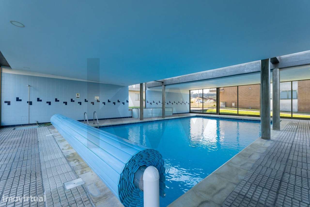 ✨ T2 Como Novo com Piscina Aquecida, Varandas e Garagem – Valongo✨ - Grande imagem: 3/26