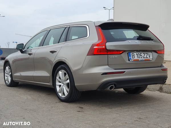 Volvo V60 D4 Momentum Pro - 5