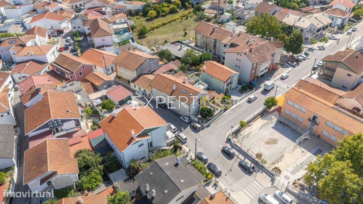T3 Duplex com Terraço e Anexos | Centro de São Martinho do Bispo –...-49