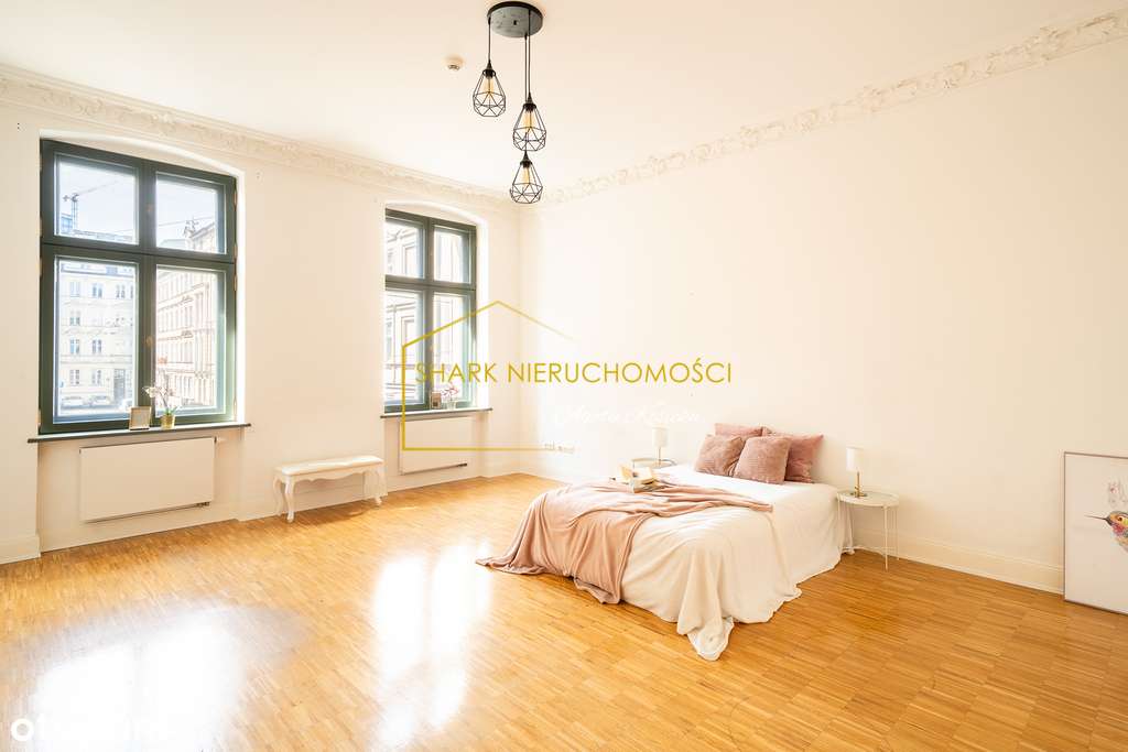 Klimatyczne mieszkanie w kamienicy w centrum!-7