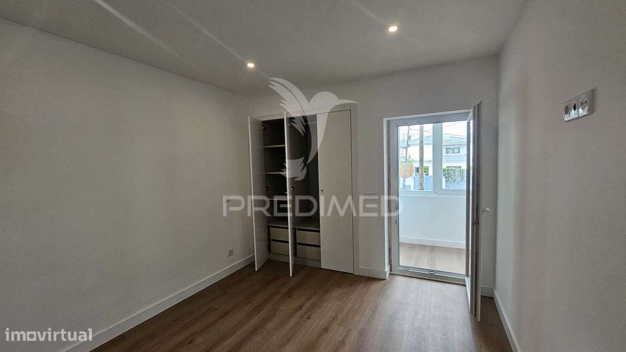 T2 Completamente remodelado, com Parqueamento e Arrecadação, Cascais - Grande imagem: 4/19