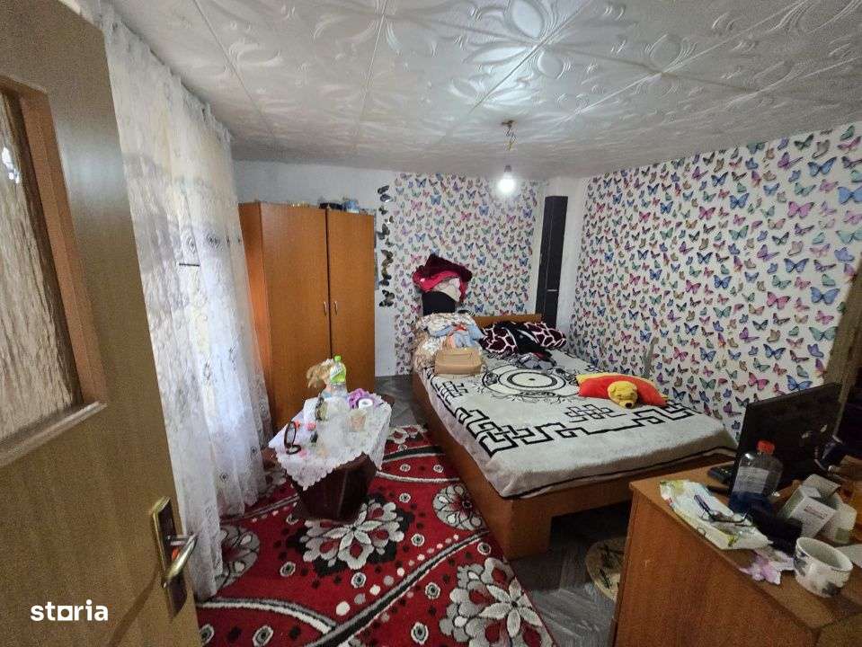 Casa Calinesti, Carstieni-5