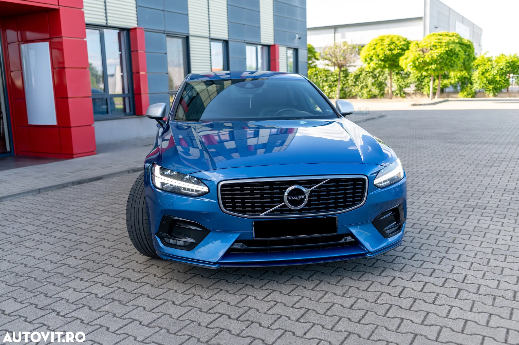 Volvo S90 D5 AWD R-Design - 34