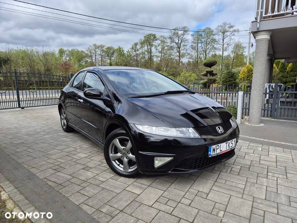 Honda Civic 1.4 i-VTEC Comfort Black Edition - 2