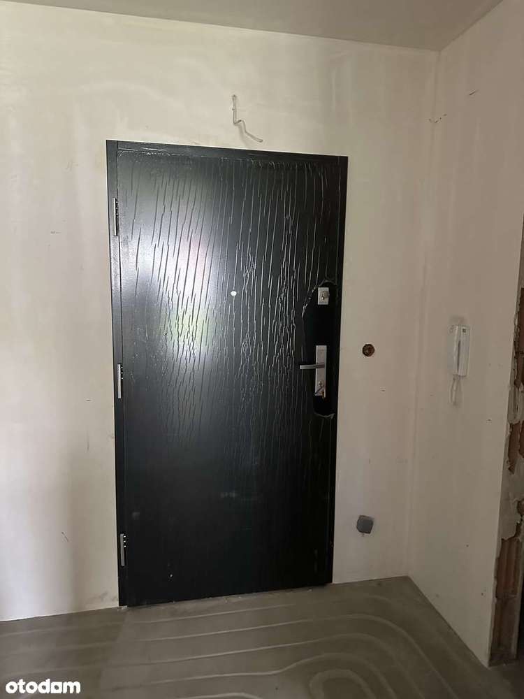 2 pokoje z ogródkiem, komórką lok., mcem w garażu podziemnym-4