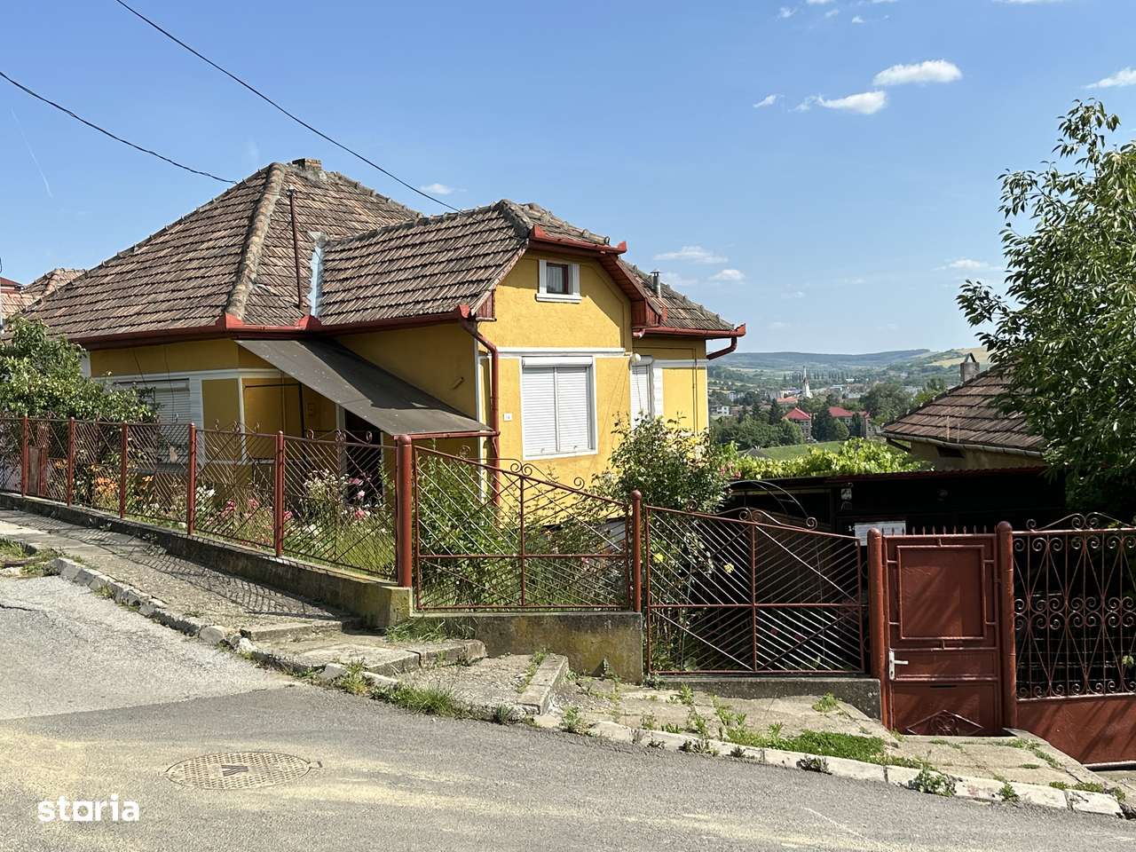 Casa DE VANZARE Str. Pompierilor Tarnaveni - Imagine principală: 2/20