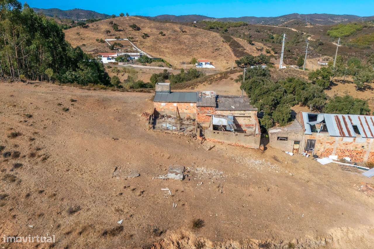 Ruína com 209m2 + Terreno | São Brás de Alportel - Grande imagem: 4/34