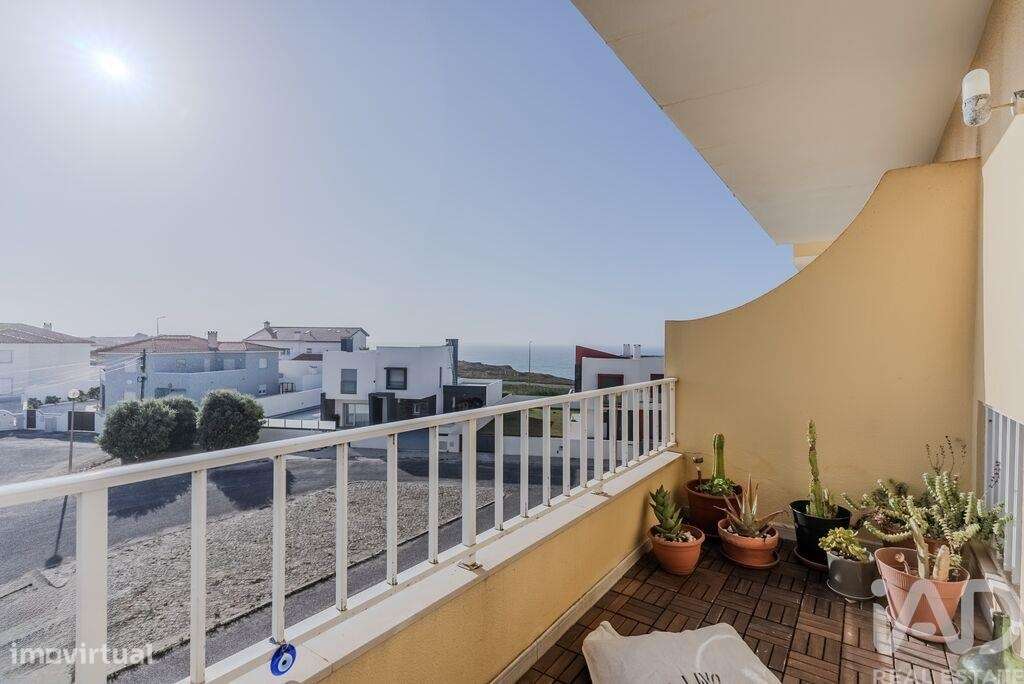 Apartamento T2 Em Silveira De 65 M2