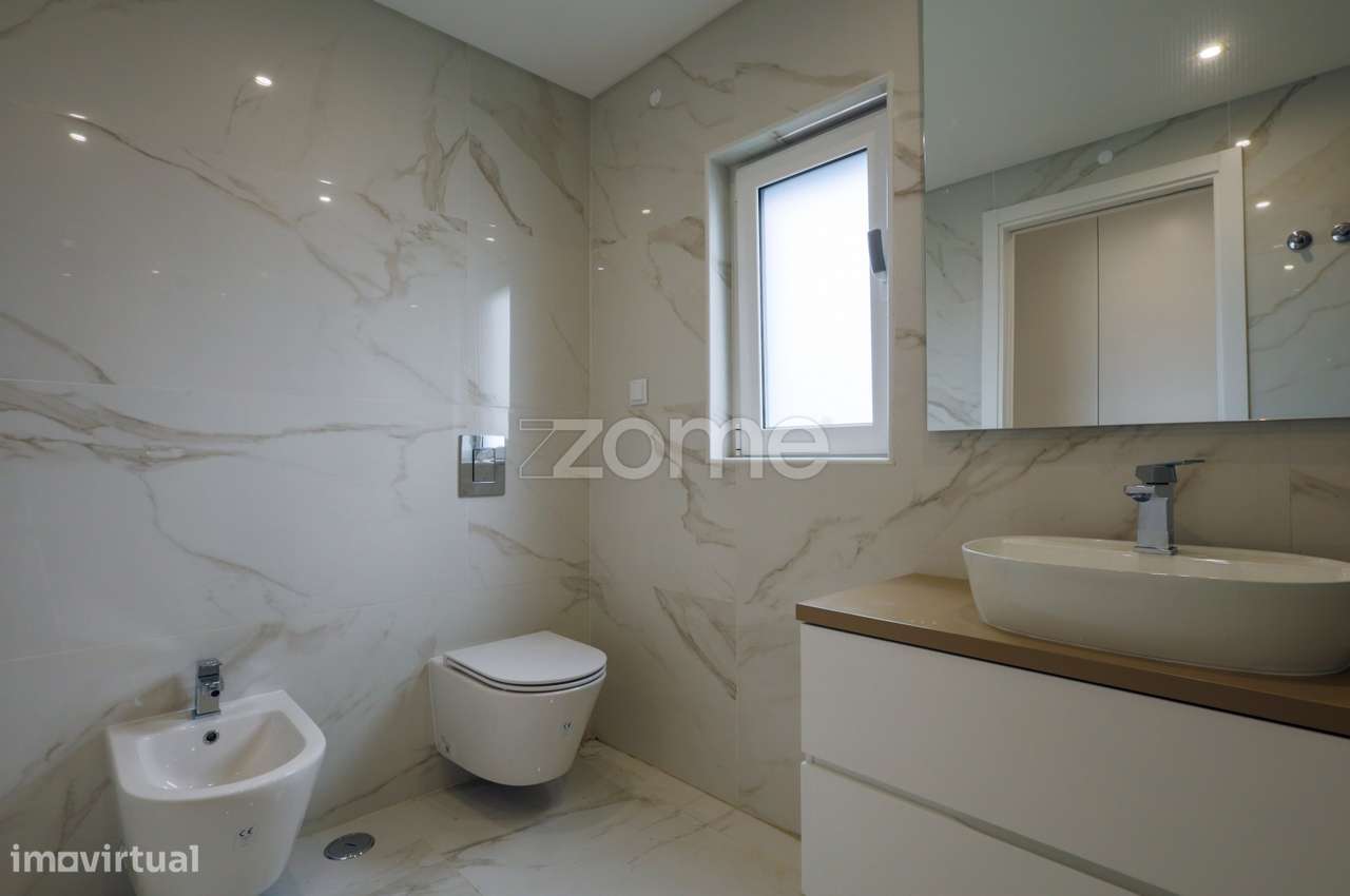 Apartamento T3 com garagem-14