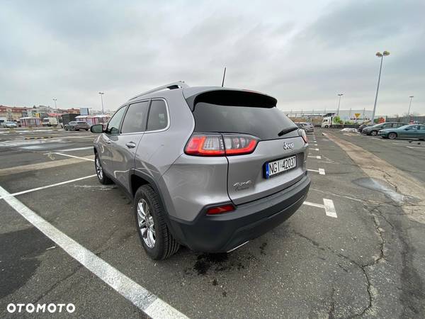 Jeep Cherokee - 9