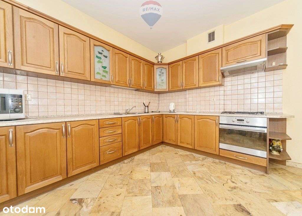 Ponadczasowy luksus u podnóża gór-7