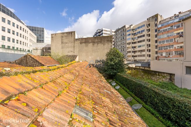 Prédio no centro histórico do Porto-19