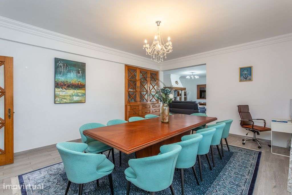 Moradia T5 para venda na Beloura I-7