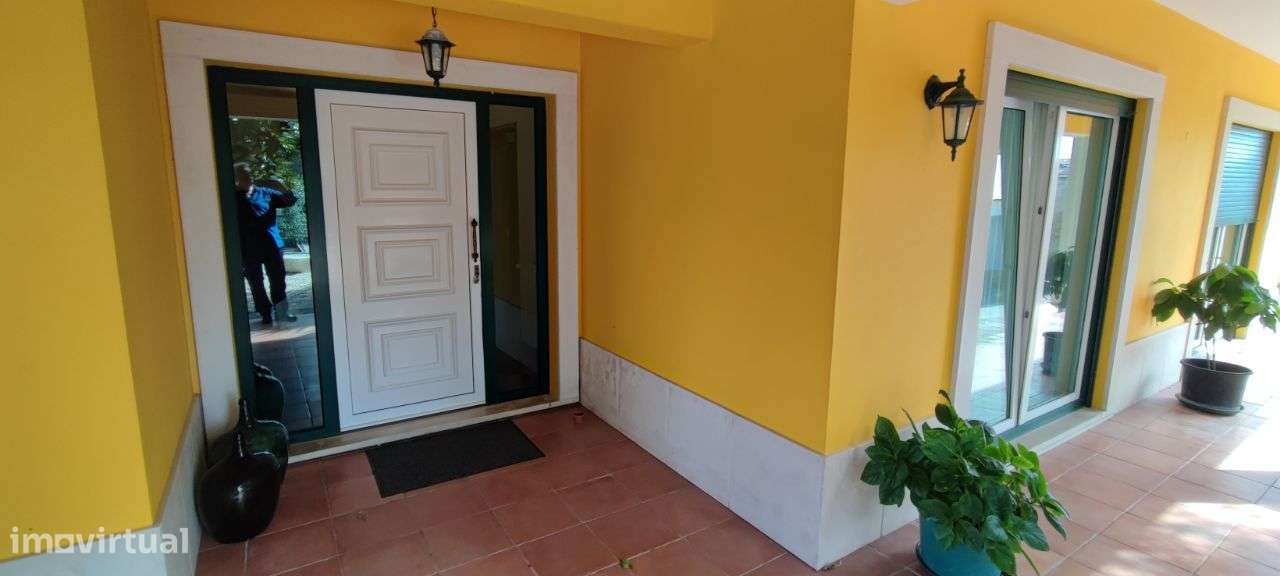 Moradia com 6 quartos, piscina e  Quinta envolvente em FEBRES-15