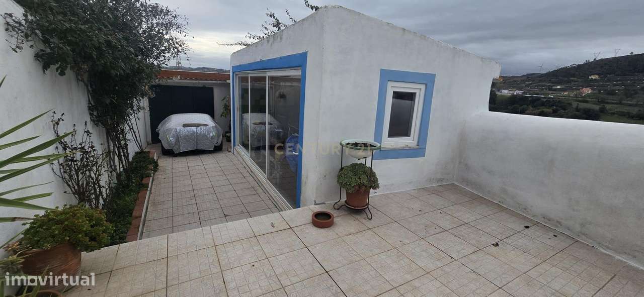 Moradia T1 com anexo e estacionamento - Grande imagem: 5/60