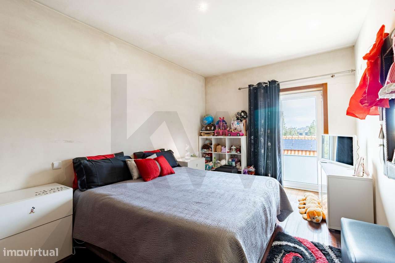 Moradia T3 de 3 Frentes em Sanfins – Santa Maria da Feira-18