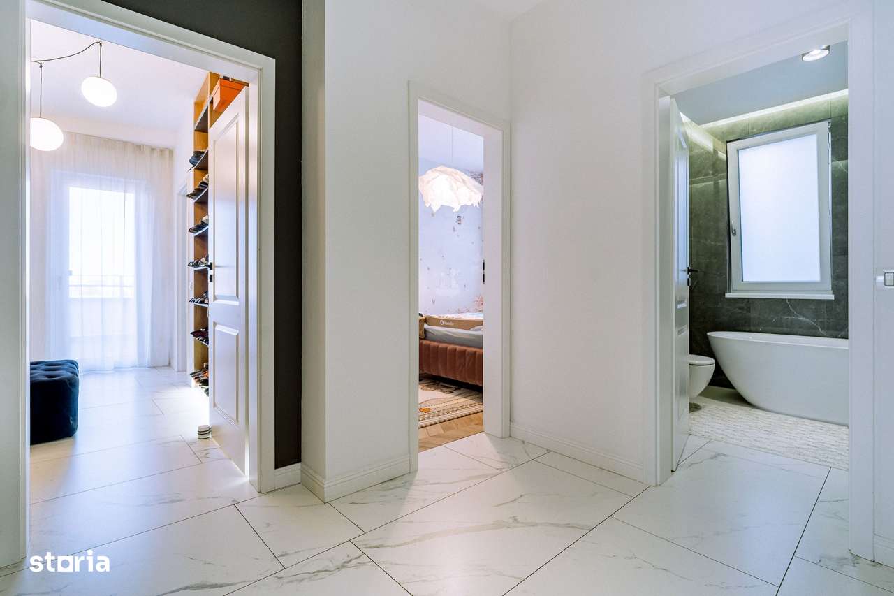 Penthouse 4 camere, ultracentral, Oradea. 800 000 E + TVA. Comision 0-2