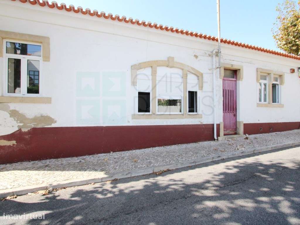 Moradia T6, lote 915m2, próxima da praia, na Parede, Cascais-8