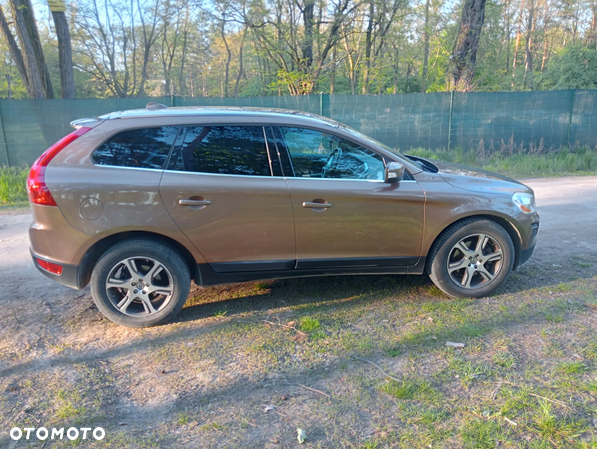 Volvo XC 60 D4 Summum - 3