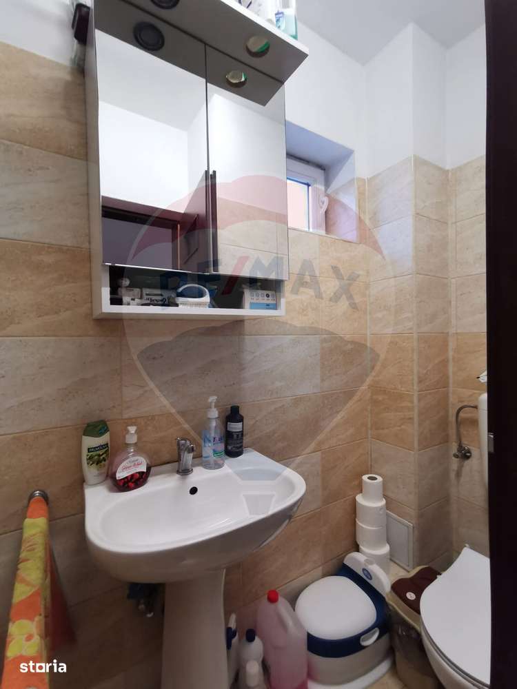 Casă 7 camere si curte, zona Metro Oradea, de vanzare-12