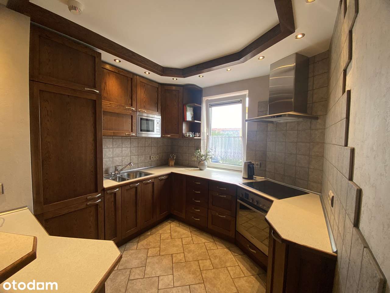 Komfortowe, przestronne mieszkanie z pięknym widokiem na zachód słońca-5