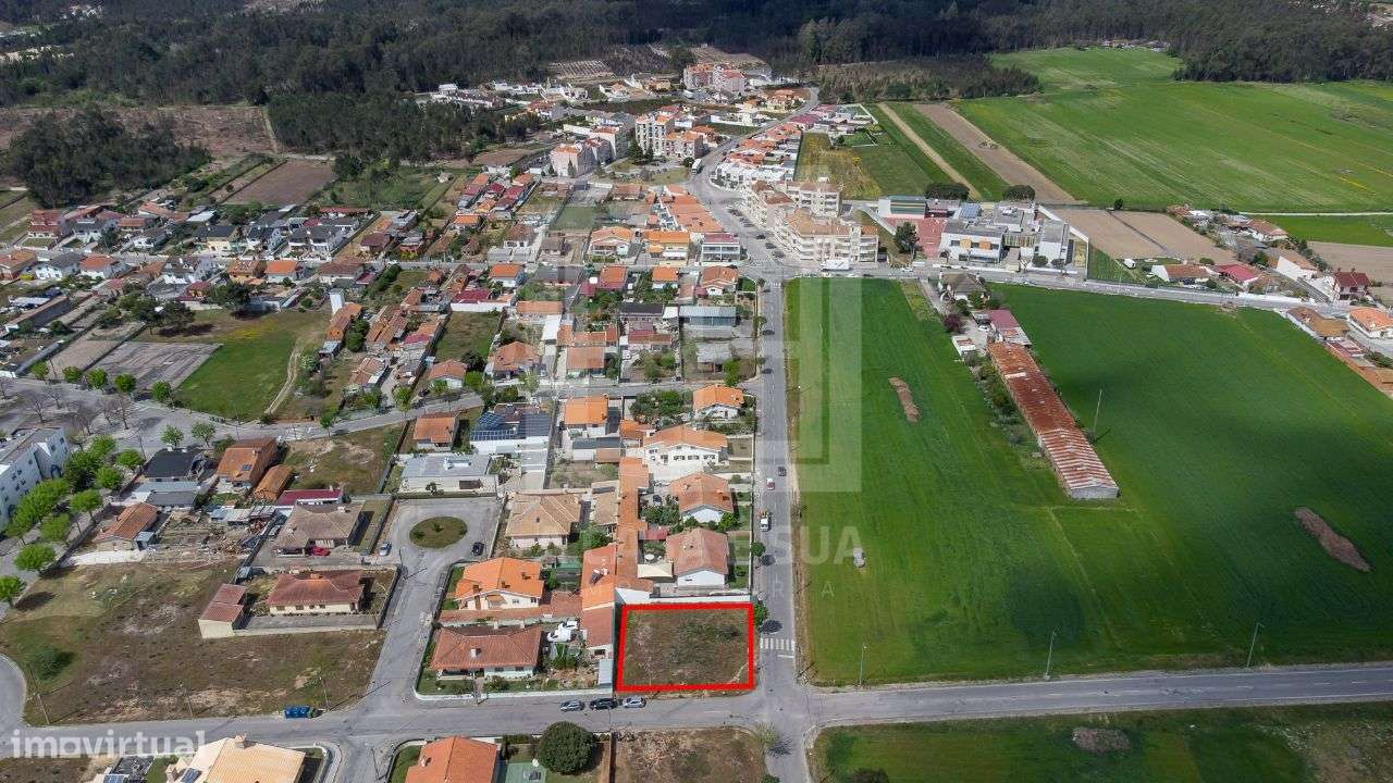 Terreno com projeto aprovado em Válega - Grande imagem: 2/11