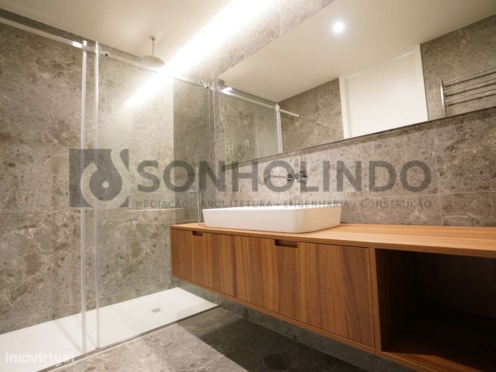 Apartamento T1 novo com varanda, exposição solar Nascente, garagem ...-10