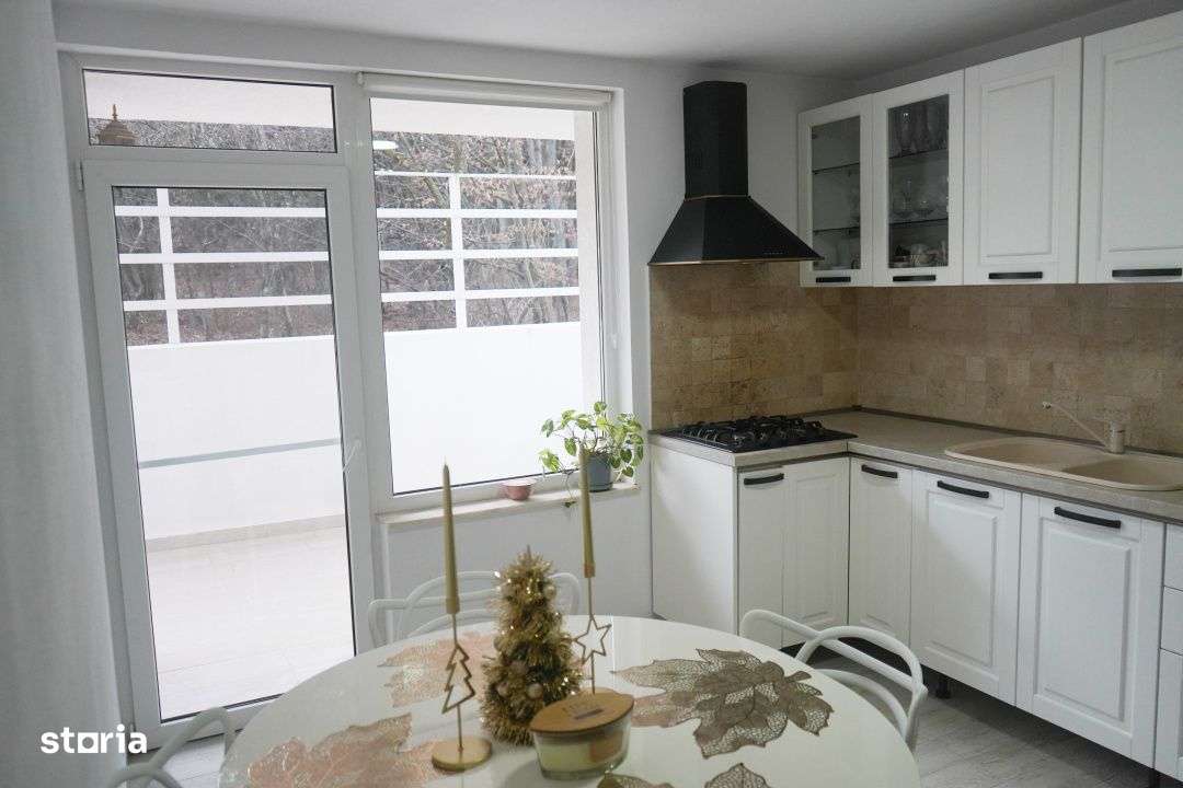 Casa moderna in Balotesti – lumina, stil si confort complet-8