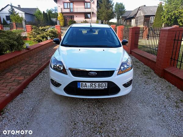 Ford Focus Turnier 1.8 Black Magic - 2