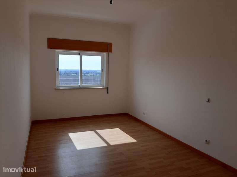 Apartamento em Azambuja, Azambuja - Grande imagem: 4/9
