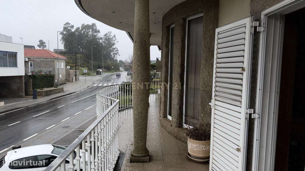 Moradia V4 Alpendorada, Várzea e Torrão – Marco de Canaveses-9