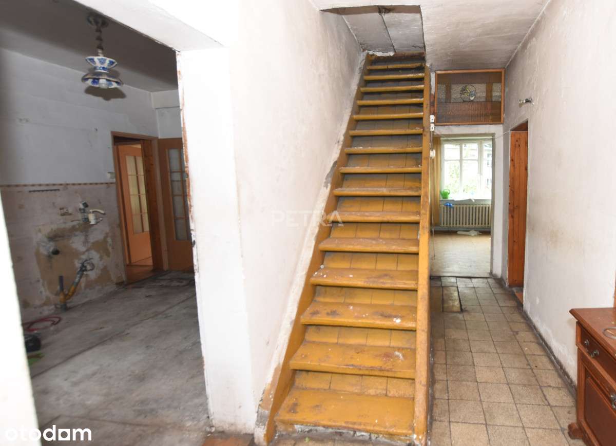 Dom + zabudowania działka-1757m2-4