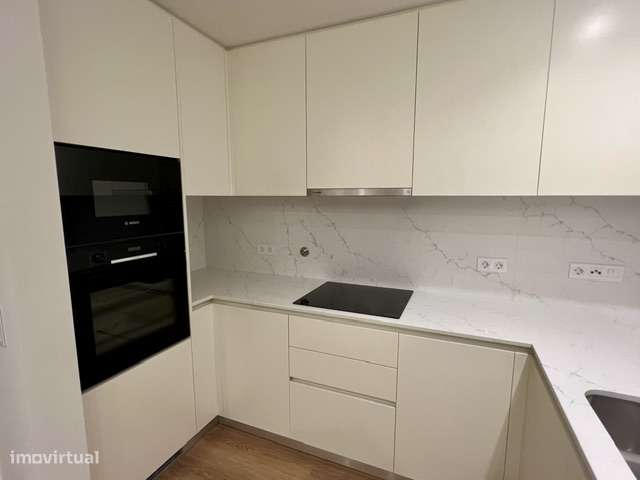 3 Apartamentos T2+1-28