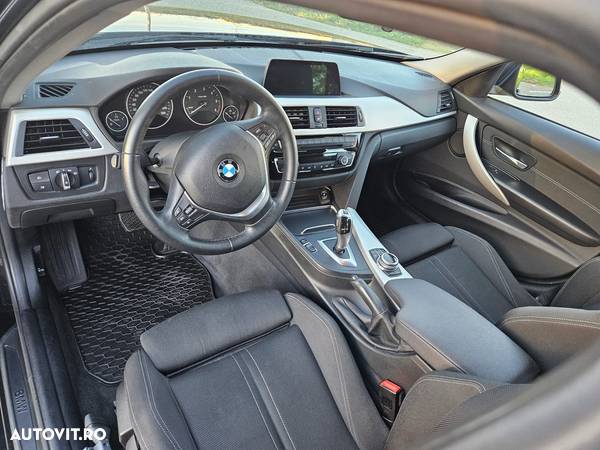 BMW Seria 3 318d Touring Aut. - 11