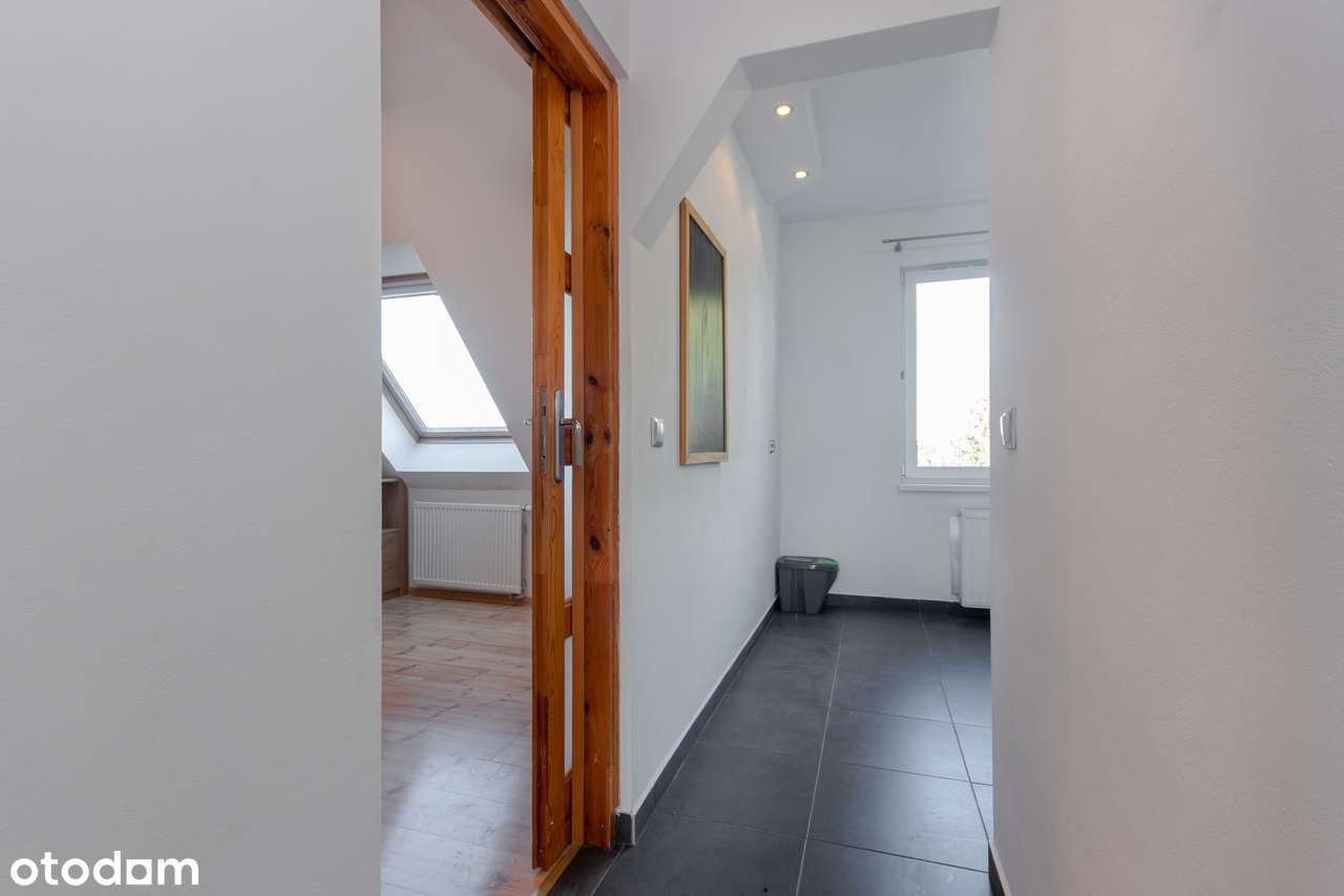 Dwupoziomowe mieszkanie w Mierzynie, garaż, komórka lokatorska w cenie-6