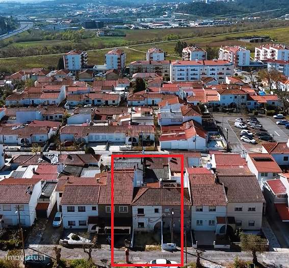 Moradia T3 em reabilitação total – Almoinhas - Gandara dos Olivais, Le-9