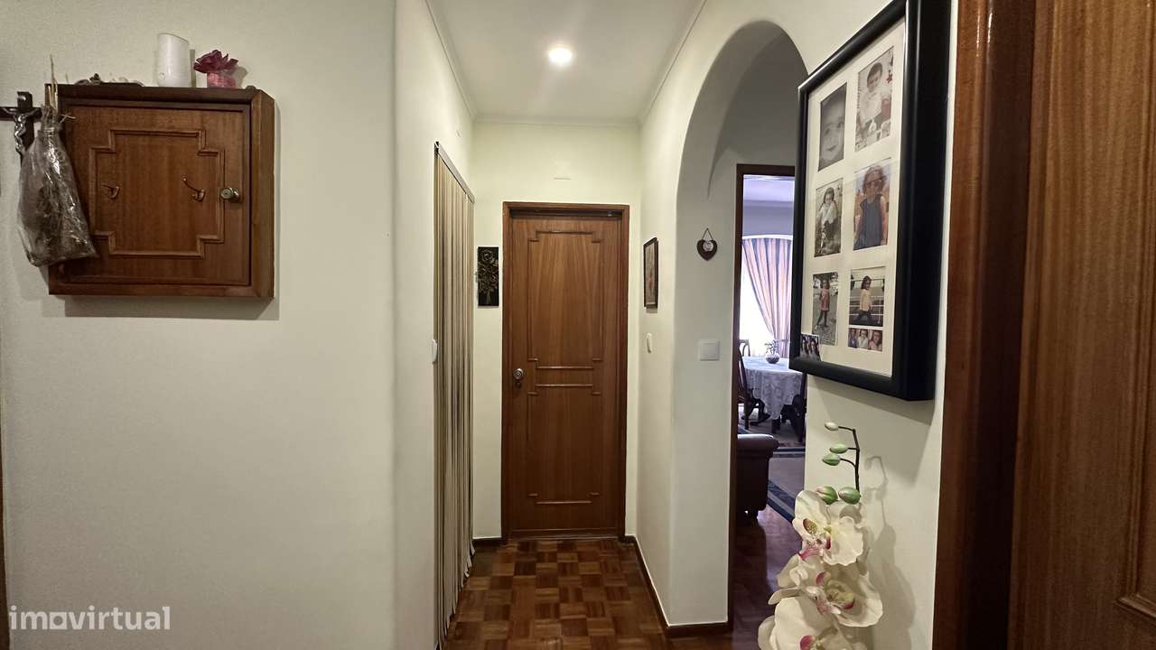 T3 Renovado Amadora , Águas livres-27