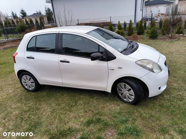 Toyota Yaris 1.4 D-4D Luna A/C - 18