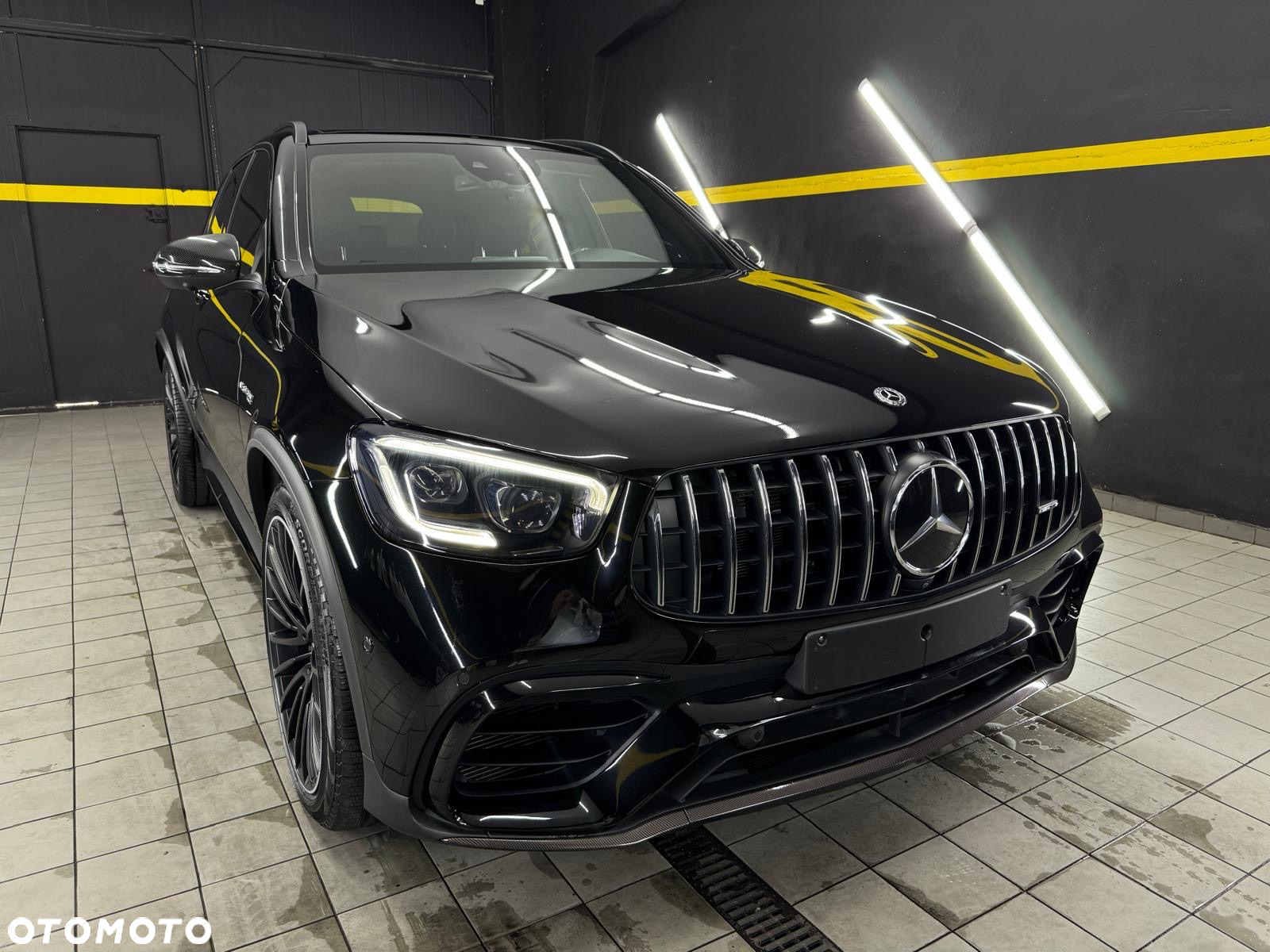 Mercedes-Benz GLC AMG 63 4Matic+ AMG Speedshift MCT 9G - 12