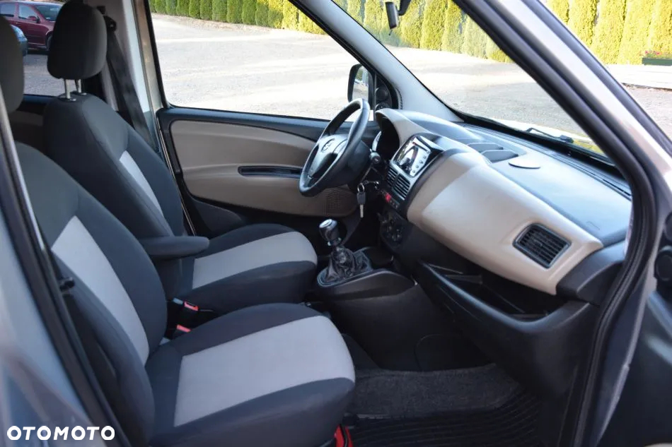 Opel Combo Tour 1.6 CDTI Cosmo - 29