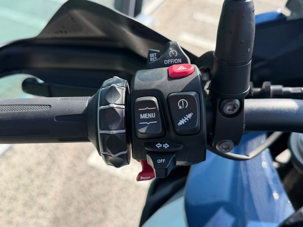 BMW S 1000 XR