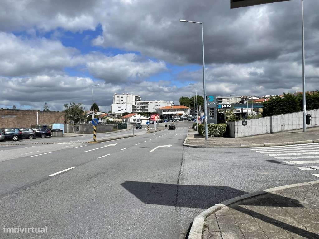 APT T1 | VARANDA | LUGAR DE GARAGEM | ERMESINDE | VALONGO-19