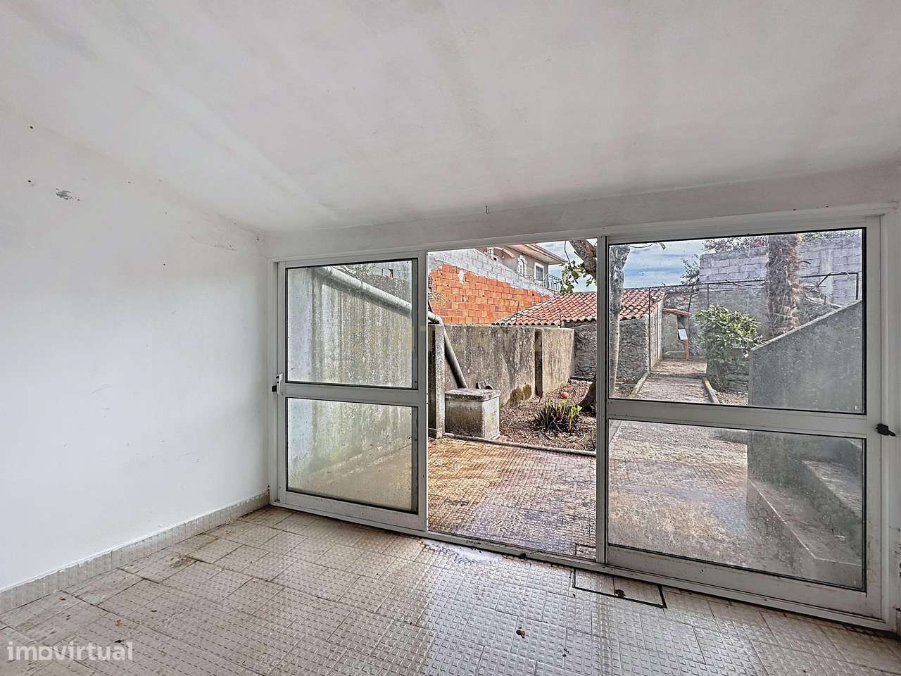MORADIA TÉRREA COM TERRENO | ARDAZUBRE, LAMAROSA-12