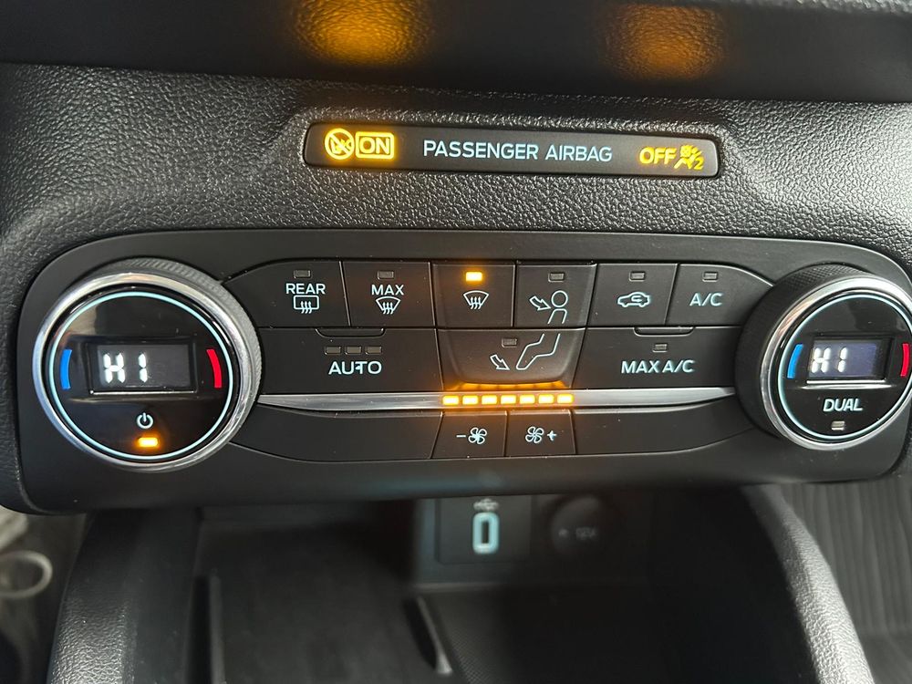 Ford Focus - foto 22
