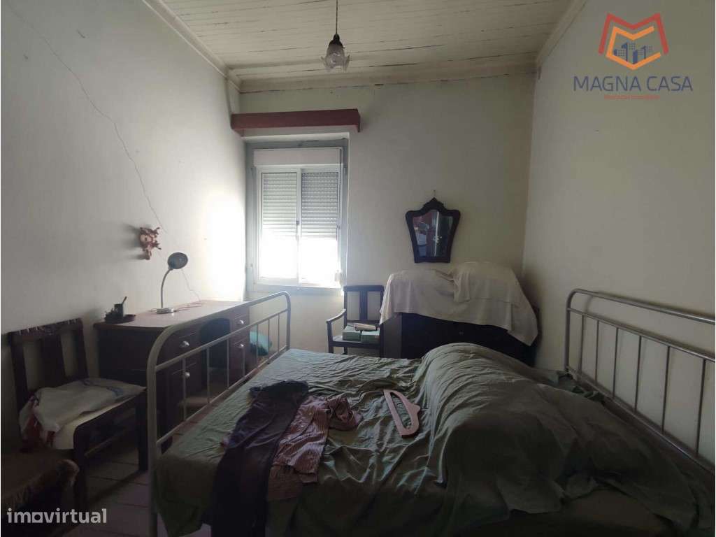 Moradia em Propriedade Total com 3 apartamentos T3, + 1 apartamento...-57
