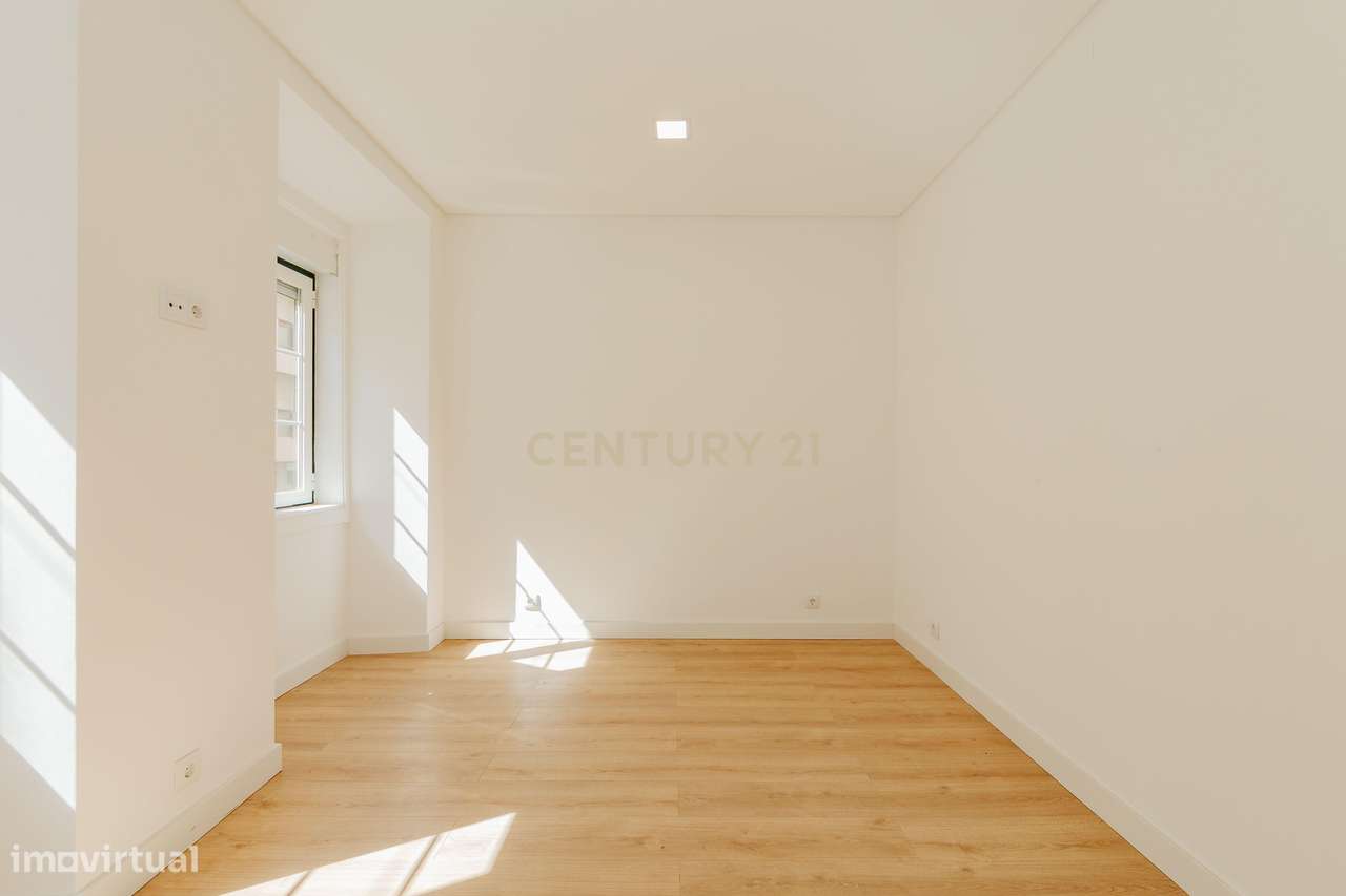 T2 - com AC pronto a habitar! - Grande imagem: 2/16